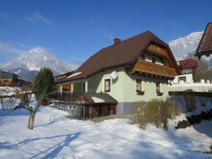 Holiday Home Reinbacher by Interhome v zimě