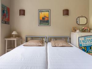 Postel nebo postele na pokoji v ubytování Holiday Home Le Cèdre by Interhome