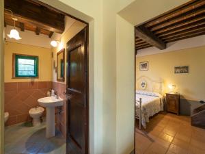 Kúpeľňa v ubytovaní Holiday Home La Capannina by Interhome