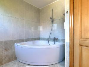 Kúpeľňa v ubytovaní Holiday Home Villa Anamaria by Interhome