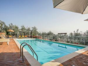 The swimming pool at or close to Holiday Home Borgo della Limonaia-4 by Interhome