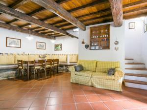 Χώρος καθιστικού στο Holiday Home Bellavista by Interhome