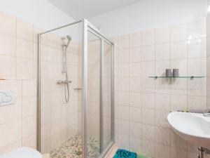 Gallery image of Apartment Heidi-2 by Interhome in Thumersbach