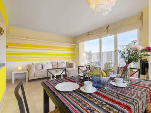 A seating area at Apartment Carnaval by Interhome