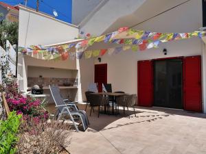 Balkón alebo terasa v ubytovaní Apartment Viva-by the sea-garden & terraces by Interhome