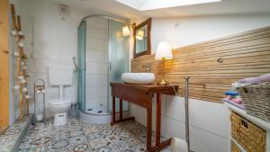 Koupelna v ubytování Apartment Ernestova hiša