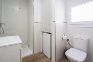 A bathroom at El Ático de Coronada Még 26 kép