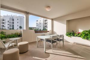Χώρος καθιστικού στο Jardines - Avago 2 2 POOL VIEW 1B