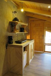 Η κουζίνα ή μικρή κουζίνα στο Room in Guest room - Studio with fantastic view in San Cristobal
