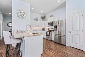 Η κουζίνα ή μικρή κουζίνα στο Barnacle House +33 φωτογραφίες