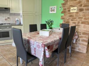 A kitchen or kitchenette at Casa Cristina - Vista Lago