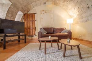 Μια τηλεόραση ή/και κέντρο ψυχαγωγίας στο La Petite Baronne