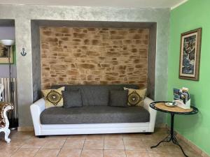 A seating area at Casa Cristina - Vista Lago