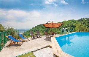 Bazén v ubytování Villa Las Palmas by Nicola Real Estate nebo v jeho okolí