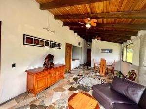 Afbeelding uit fotogalerij van Paradise Hotel Boutique & Lounge in Malinalco