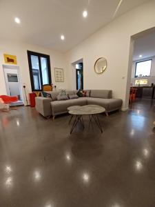 Posedenie v ubytovaní L'appartement au cœur de Sète.