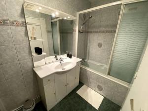 Kúpeľňa v ubytovaní Superbe appartement proche de Paris