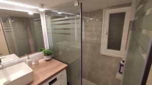 A bathroom at The PM - in the heart of Thessaloniki