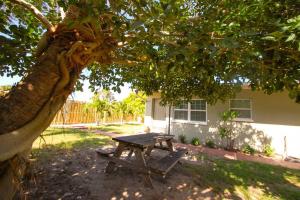 Giardino di Tahitian Cottage - Heated Pool Walk to the Beach
