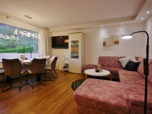 ZEITGEIST PENTHOUSE*3BED/2BATH*ROOF TERRACE*AC*LIFT | Apartment in London - Zeitgeist Setting Penthouse Apartment Urban