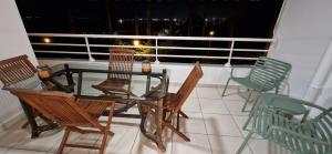 Balcone o terrazza di Le Lis Vacances et Affaire Cosy vue Mer