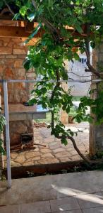 Fotografia z galérie ubytovania Holiday home Jaroje- 80m from beach v destinácii Pašman