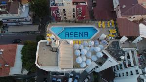Blick auf Asena Hotel aus der Vogelperspektive
