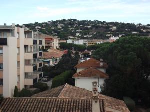 Výhľad na mesto Sainte-Maxime alebo výhľad na mesto priamo z apartmánu