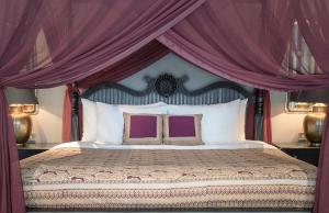 Letto o letti in una camera di Maniumpathy Hotel