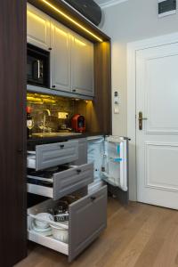 Dapur atau dapur kecil di Apáca 30 Apartman **** Győr