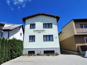 The building in which a vendégházakat is located