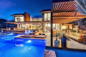 Bazén v ubytování Villa Pax - Kalkan Villa nebo v jeho okolí