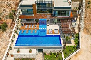 Bazén v ubytování Villa Pax - Kalkan Villa nebo v jeho okolí