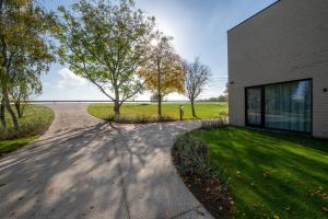 Loodusmaastik villa lähedal