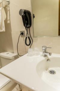 Un baño de Hostal Santo Domingo de Silos