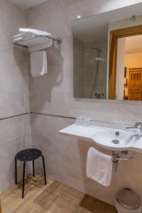 Un baño de Hostal Santo Domingo de Silos