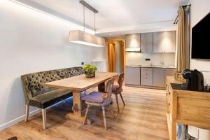 Kuchyňa alebo kuchynka v ubytovaní Chalet Sonne Apt Grande
