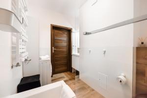 Kúpeľňa v ubytovaní Malborska Lovely Apartment + 17 fotografií