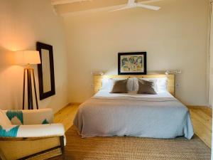 Posteľ alebo postele v izbe v ubytovaní Hotel Masia La Palma