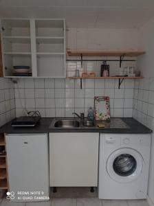 Zdjęcie z galerii obiektu studio efficace, calme et comfortable w mieście Albi