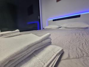 Postel nebo postele na pokoji v ubytování DREAMS ESCAPE 2
