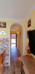 Televízia a/alebo spoločenská miestnosť v ubytovaní Apartamento Glamour near Yumbo Center
