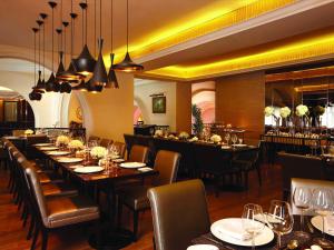 Restaurace v ubytování Hotel Gran Mahakam