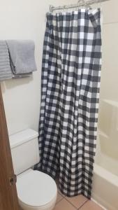 Galeriebild der Unterkunft Hotel King Bed Hotel Room 110 Wi-Fi Booking in Stillwater