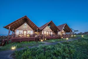 Gallery image of Lake Ndutu Luxury Tented Lodge in Sinoni