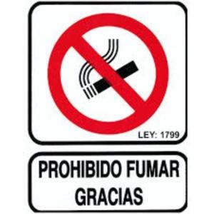 a sign with a no smoking sign and a no smoking sign at Excelente Dpto en Surquillo a tu disposición!!! in Lima