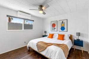 Letto o letti in una camera di The Desert Xscape Pool & Views