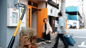 琉球モダン宿りゅうだんの宿泊客