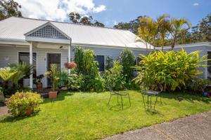 Giardino di Grey Gables - Pet Friendly with Fireplace, Pool, Spa & Sauna
