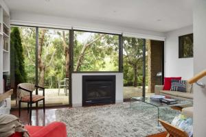 Χώρος καθιστικού στο Lake Daylesford Lodge 7